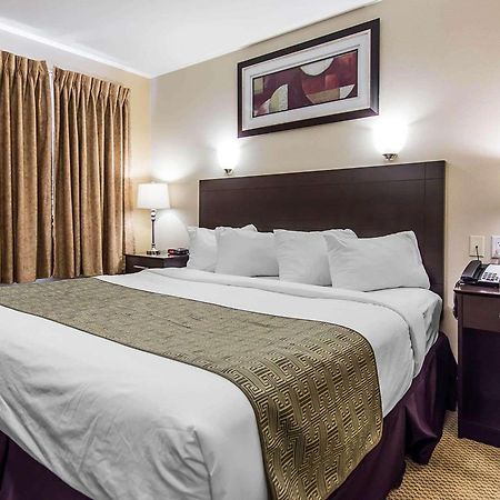 Quality Inn Moncton Exteriör bild