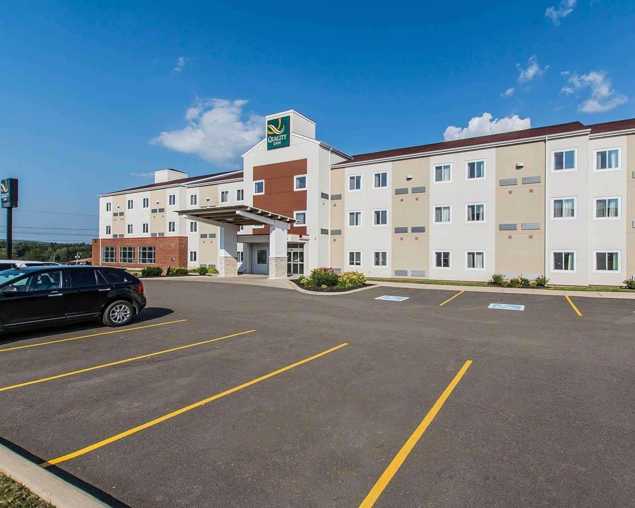 Quality Inn Moncton Exteriör bild