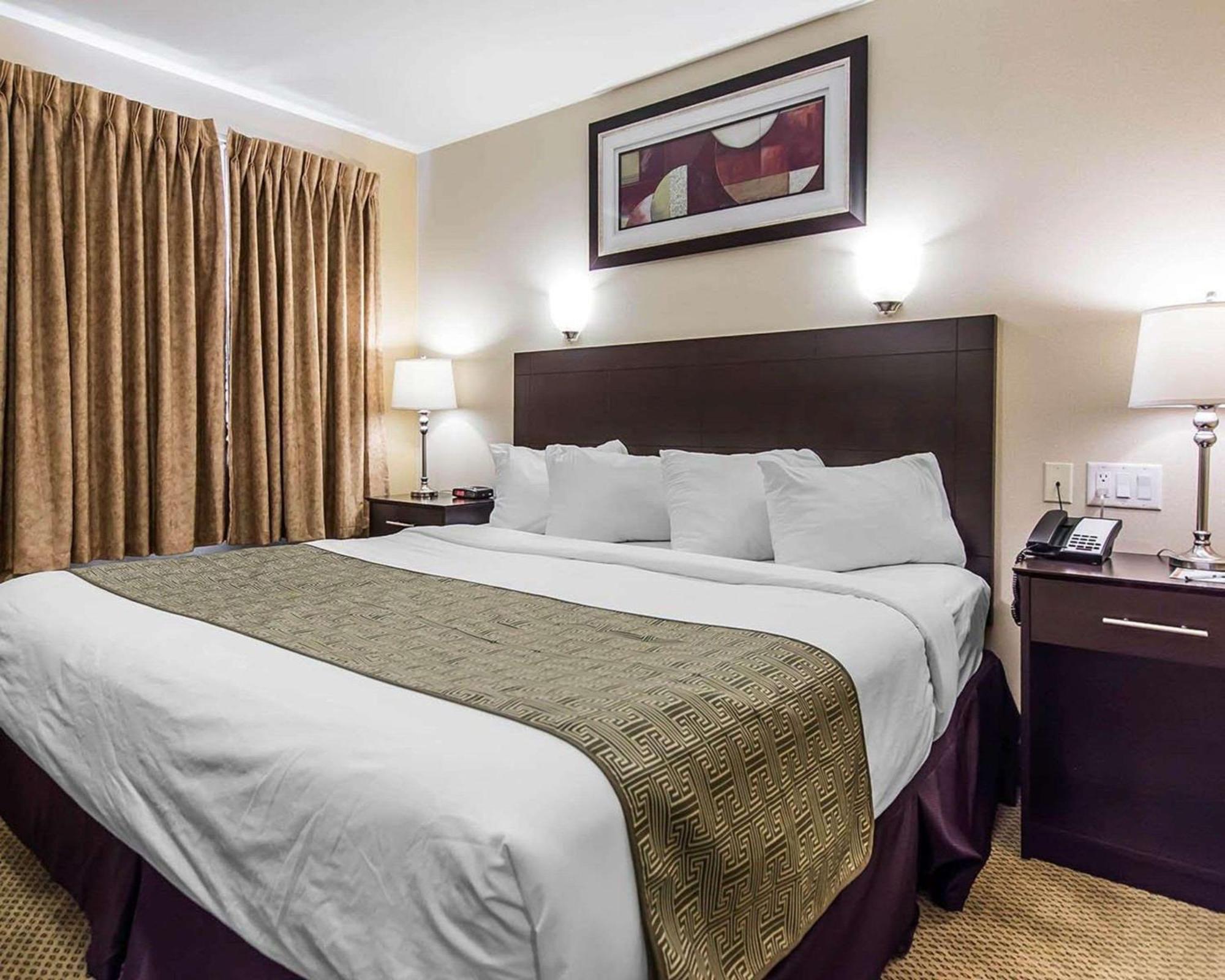 Quality Inn Moncton Exteriör bild