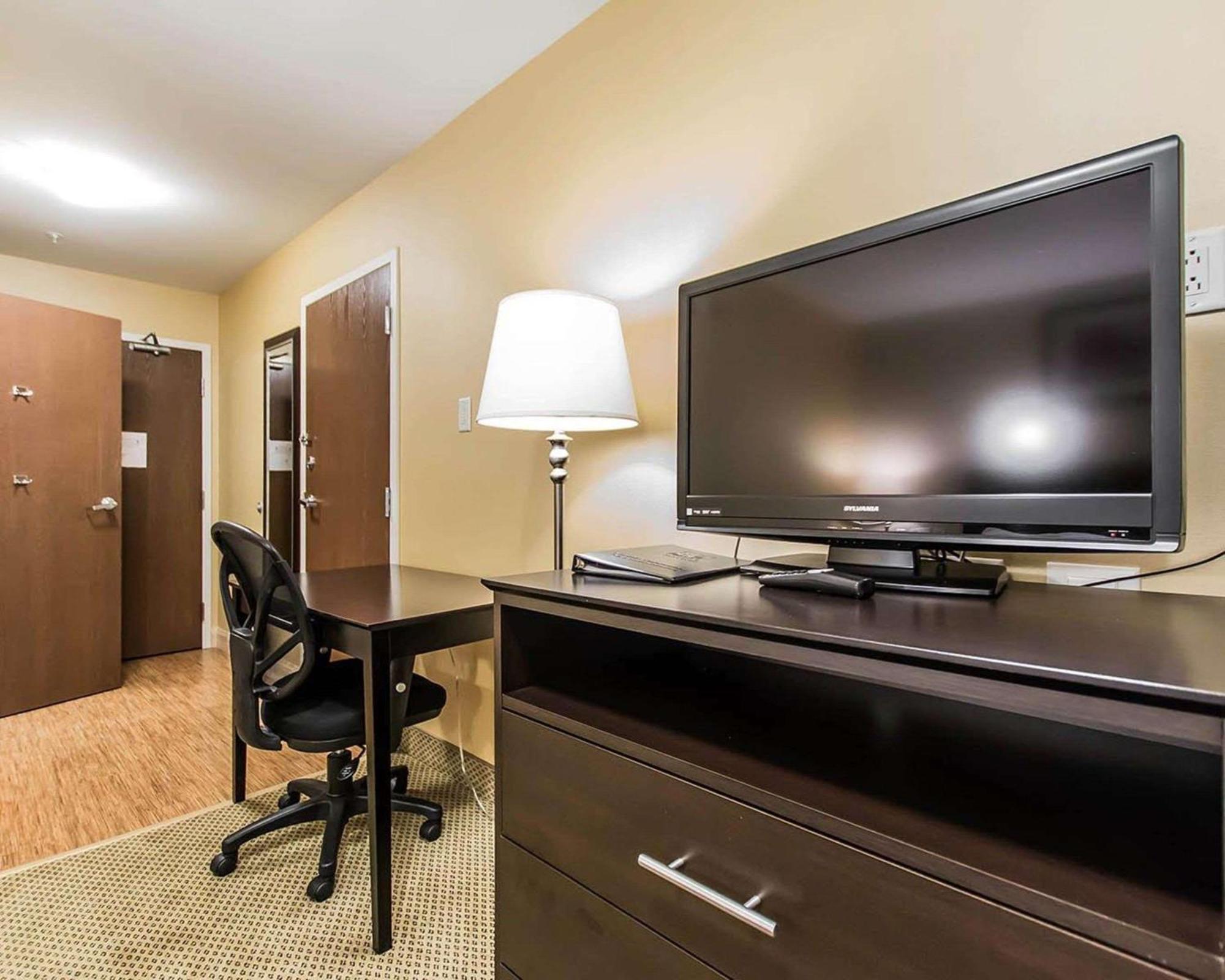 Quality Inn Moncton Exteriör bild
