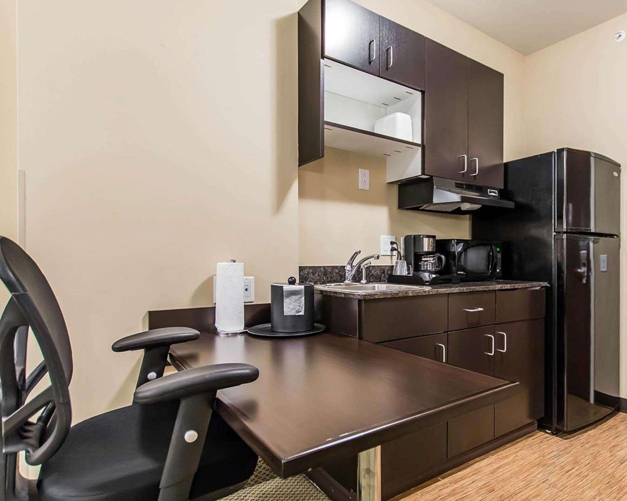 Quality Inn Moncton Exteriör bild