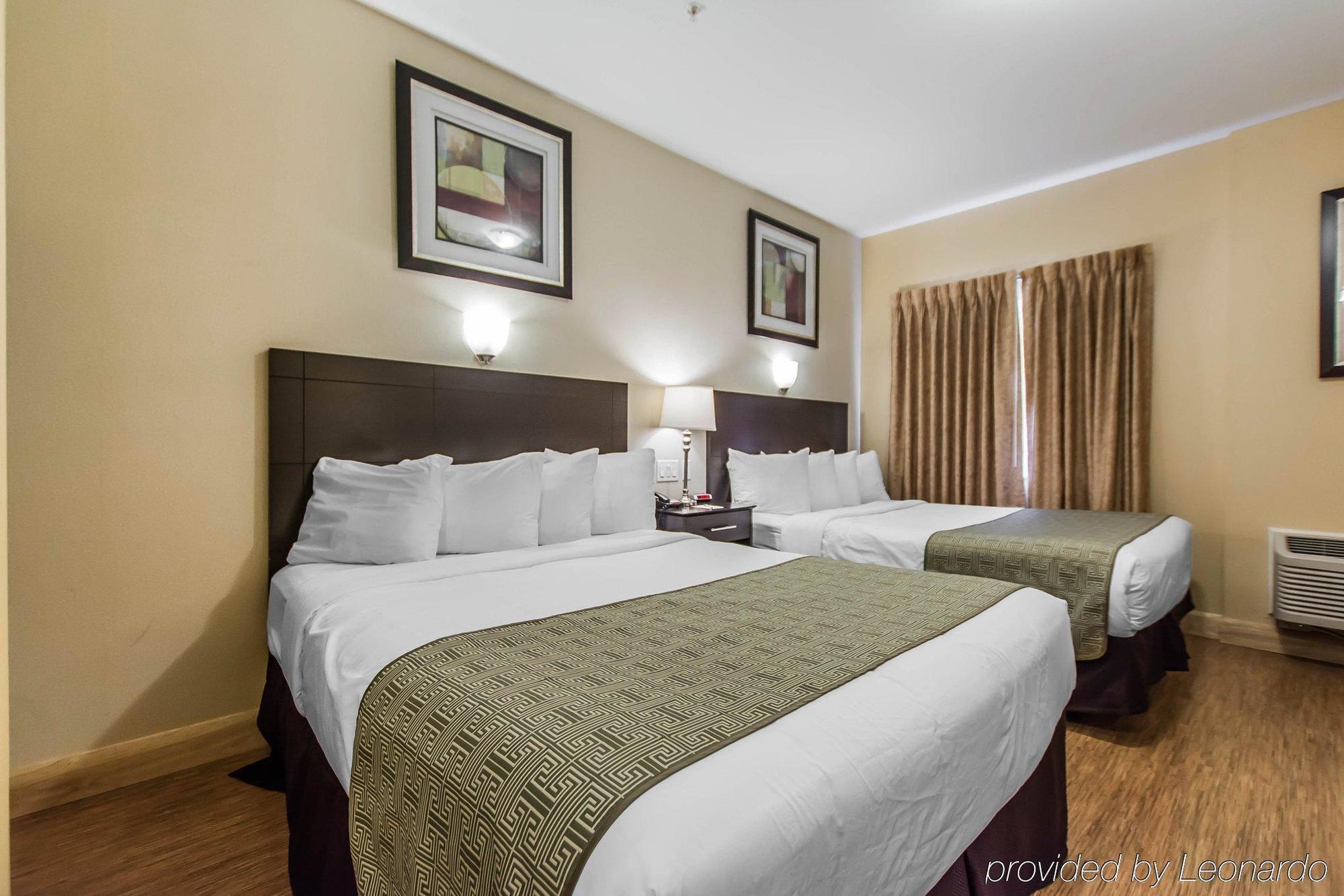 Quality Inn Moncton Exteriör bild